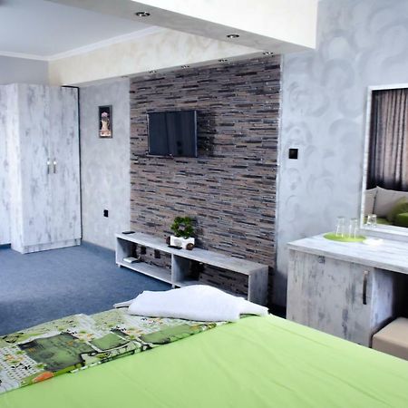 Studios Amigo Veliko Tărnovo Esterno foto