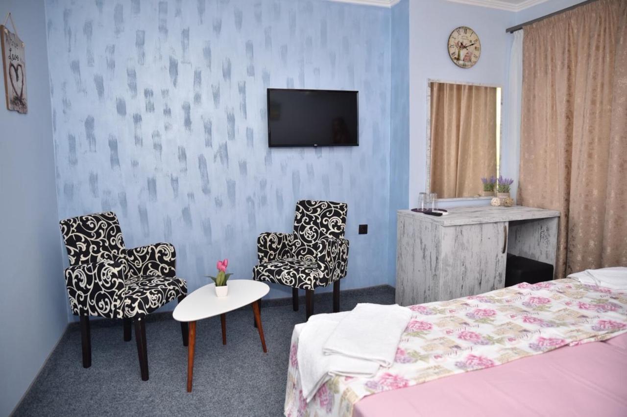Studios Amigo Veliko Tărnovo Esterno foto
