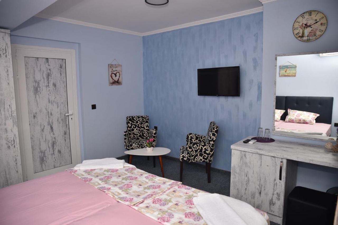 Studios Amigo Veliko Tărnovo Esterno foto