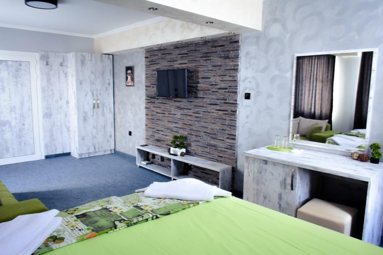 Studios Amigo Veliko Tărnovo Esterno foto