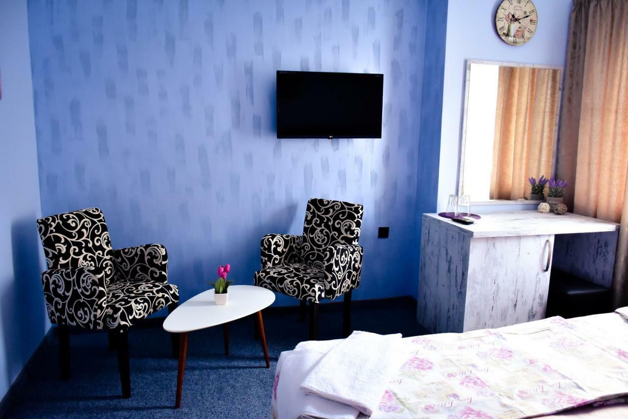 Studios Amigo Veliko Tărnovo Esterno foto