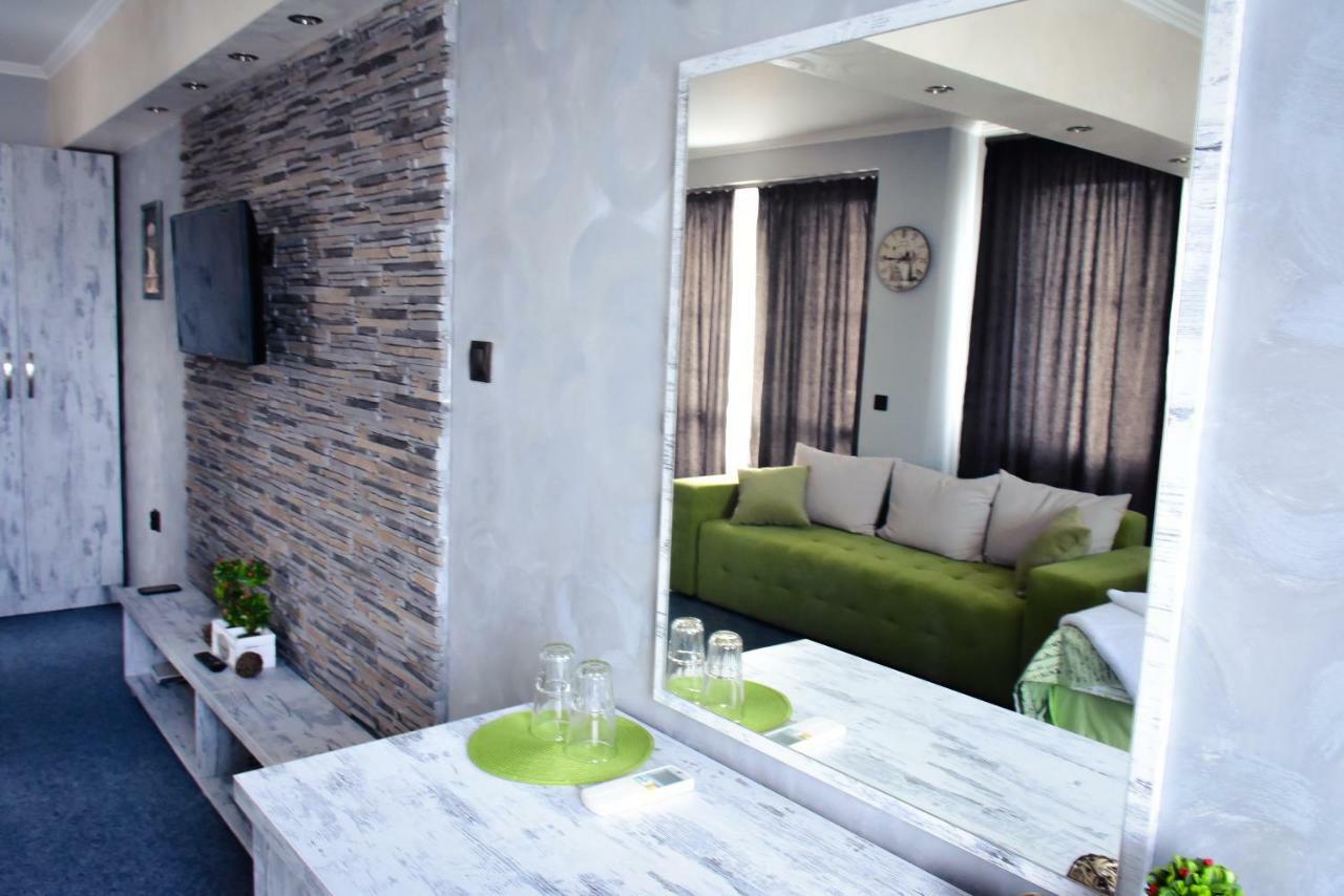 Studios Amigo Veliko Tărnovo Esterno foto