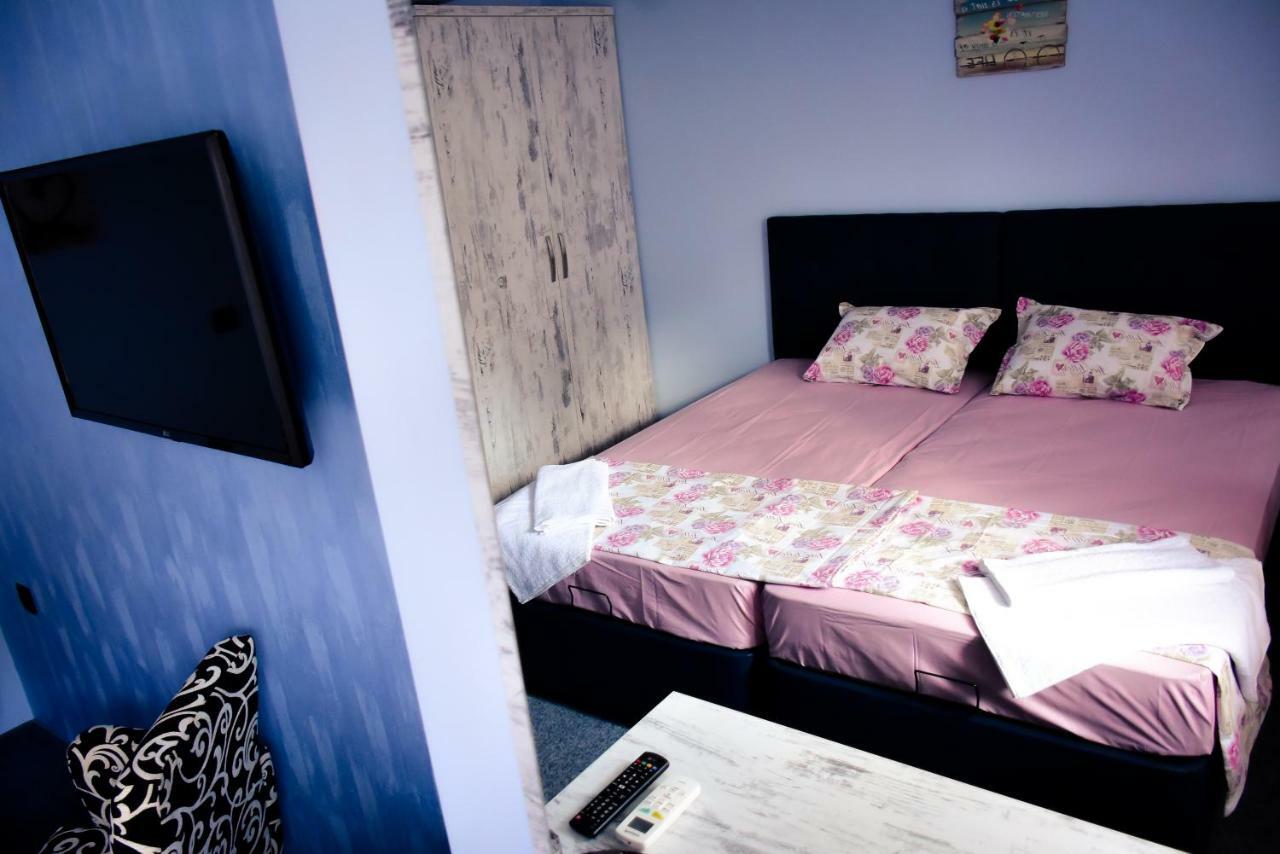 Studios Amigo Veliko Tărnovo Esterno foto